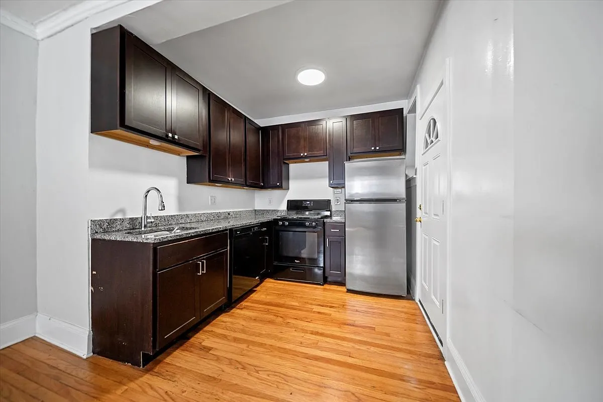 1 bed, $2,195 — Photo 4