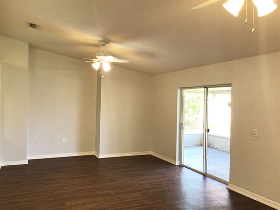 4th image of 337 Grand Royal Cir