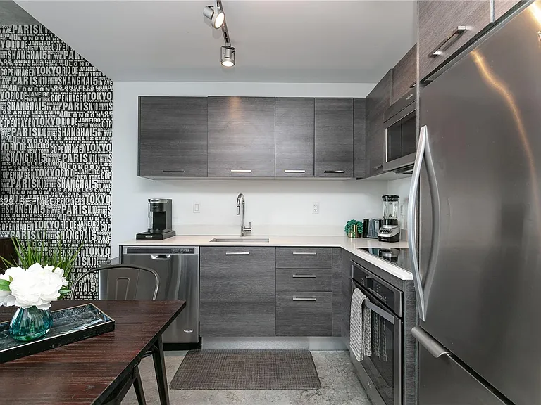 151 SE 1st St #3103 — Photo 23