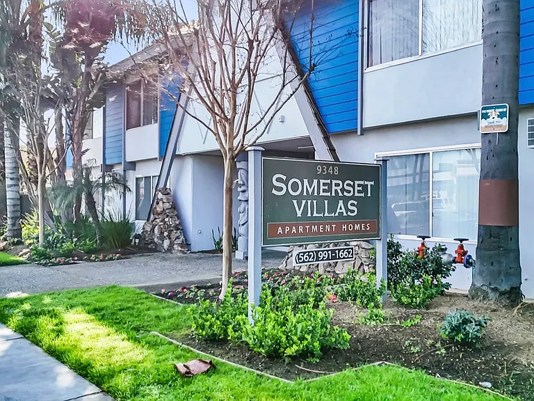 Somerset Villas Apartments — Photo 11