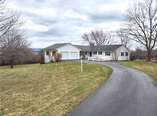 5073 Foster Rd, Canandaigua, NY 14424