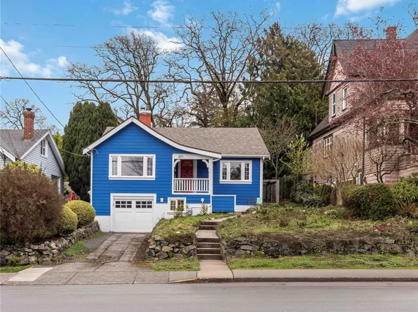 1571 Monterey Ave, Oak Bay, BC V8R 5V3