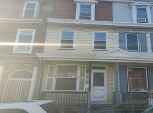 21 Walnut St, Steelton, PA 17113