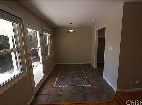 4th image of 5748 Hunter St