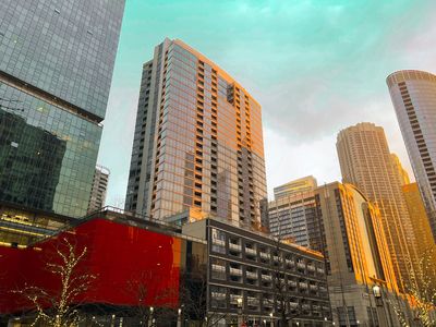 240 E Illinois St APT 2206, Chicago, IL, 60611