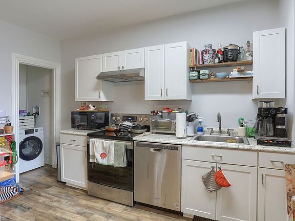 3rd image of 904 N 3rd St #5