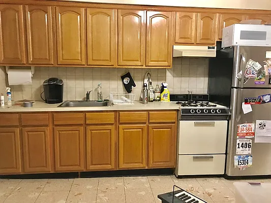 Rented by Axxess Realty Group | media 8