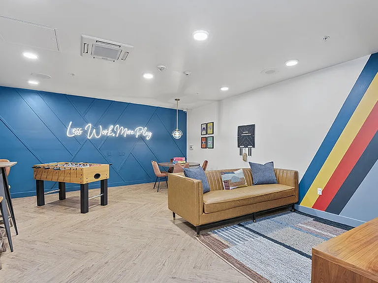 Slate Apartments — Photo 17