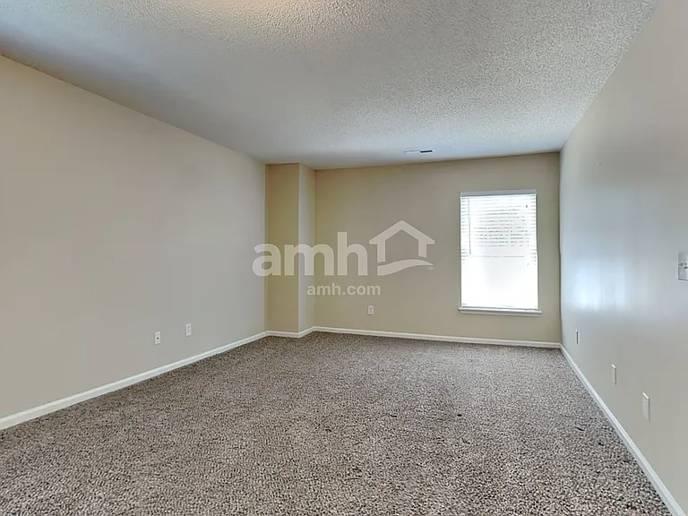 5013 Springdale Dr — Photo 20