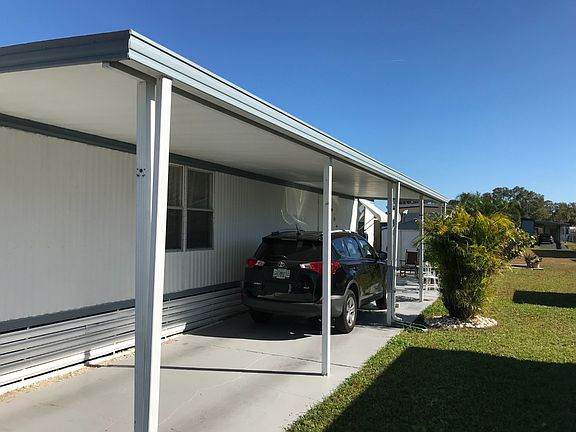 3rd image of 8821 Higbie Pl