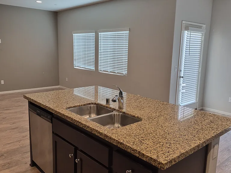 24292 Bay Laurel Ave — Photo 23