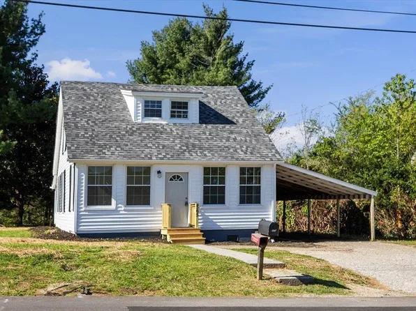 565 Stone St, Christiansburg, VA 24073