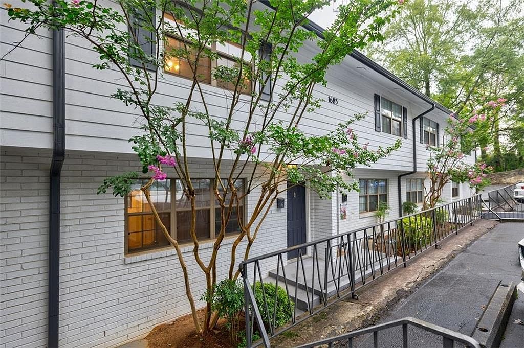 1685 Briarcliff Rd NE APT 4, Atlanta, GA 30306 Zillow
