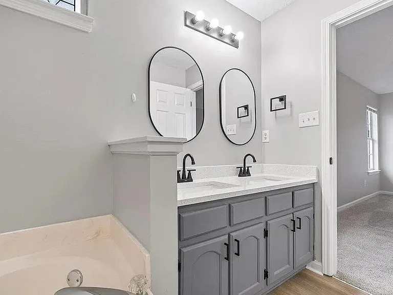 9438 Huron Dr — Photo 10