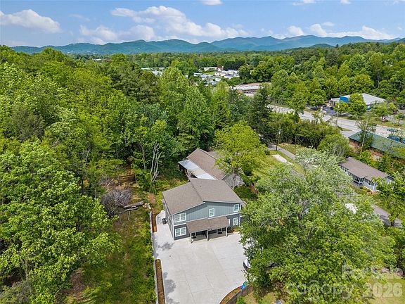 3rd image of 128 Rock Hill Rd