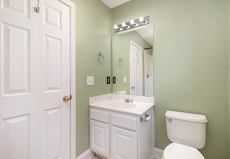 13716 Riding Hill Ave — Photo 14
