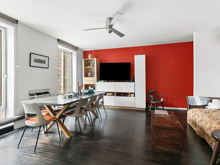 47 Bond St #4 — Photo 3