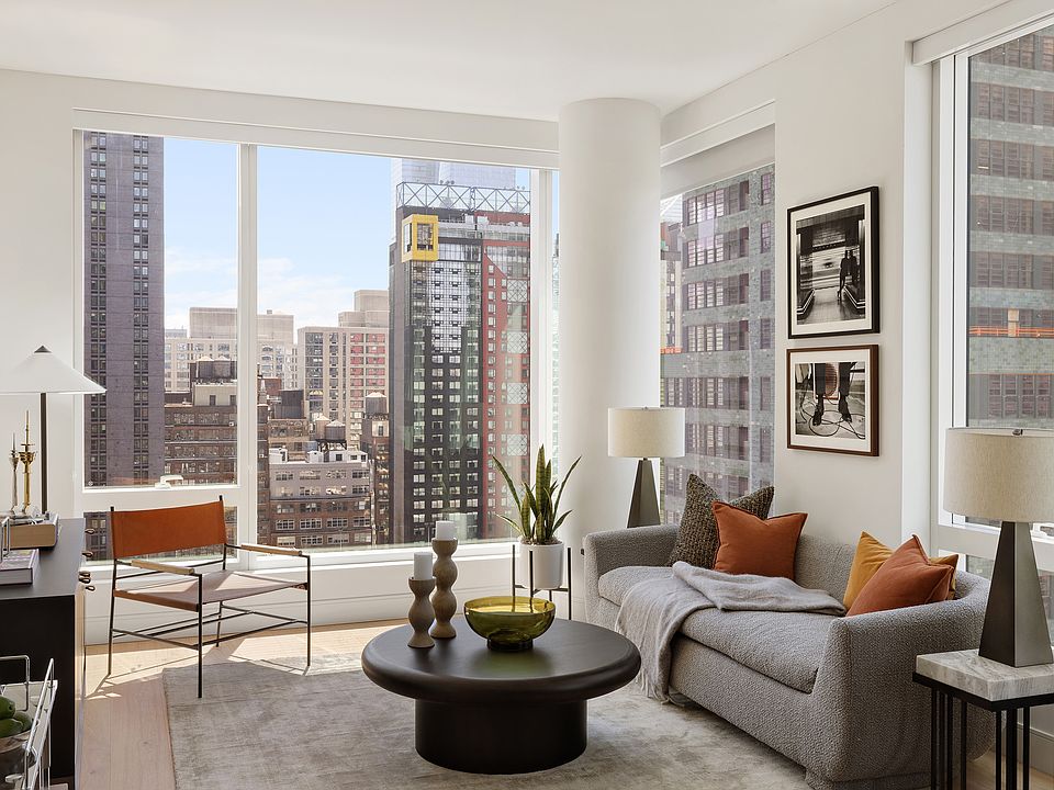 1st image of 312 W 43rd St #33B