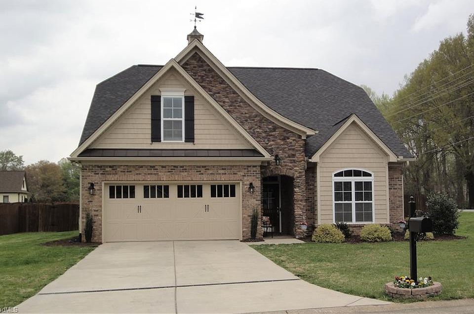1st image of 6207 Hamptonburg Rd
