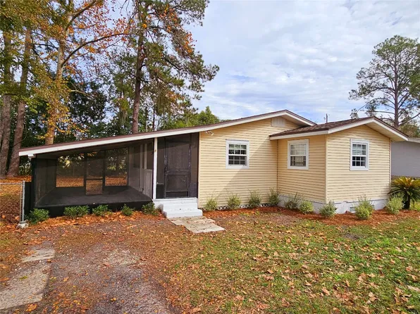 37207 Cypress Ln, Hilliard, FL 32046