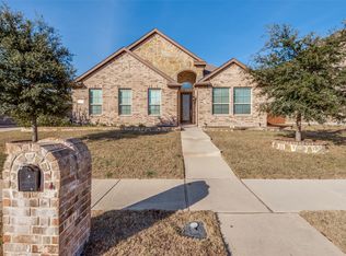 3017 Burgundy Ln, Midlothian, TX 76065