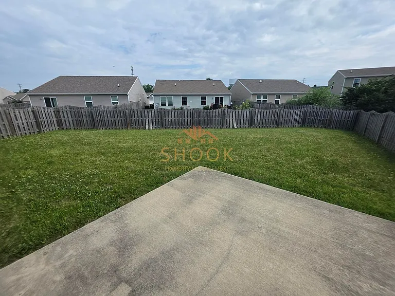 2427 Maxwell Dr — Photo 17