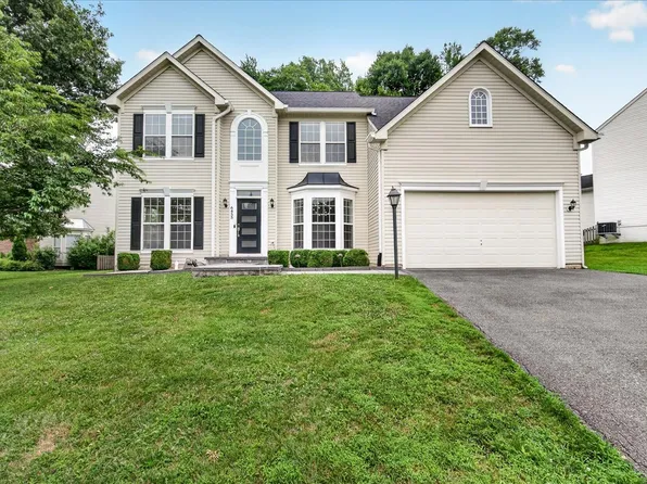 6455 Saddlebrook Ln, Frederick, MD 21701