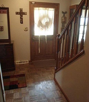 2nd image of 1083 Hillrock Dr