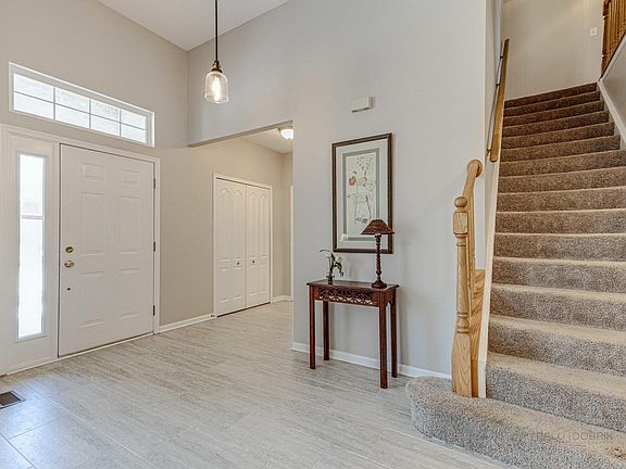 3rd image of 705 Landen Ln