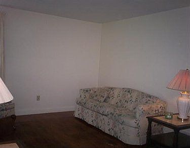 3rd image of 130 Marietta Dr