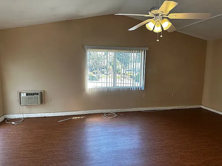 2979 Berkeley Rd — Photo 24