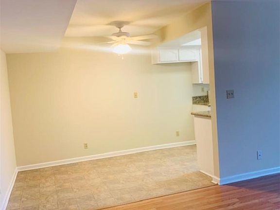 5th image of 515 E Elmwood Ave #210