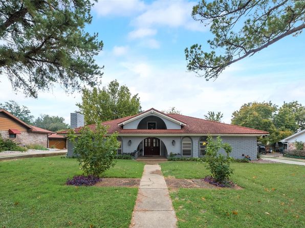 433 Circleview Dr S