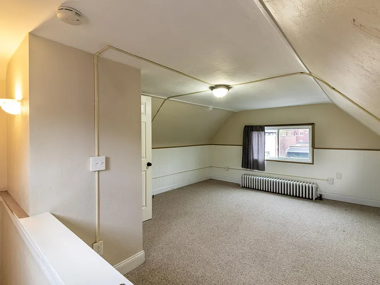 5910 Bryant St — Photo 13