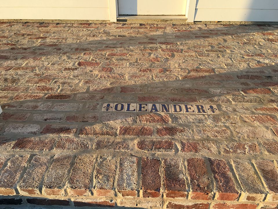 1st image of 4103 Oleander Dr