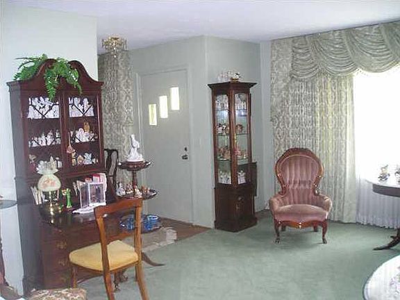 4th image of 503 Bonnie Lassie Ave
