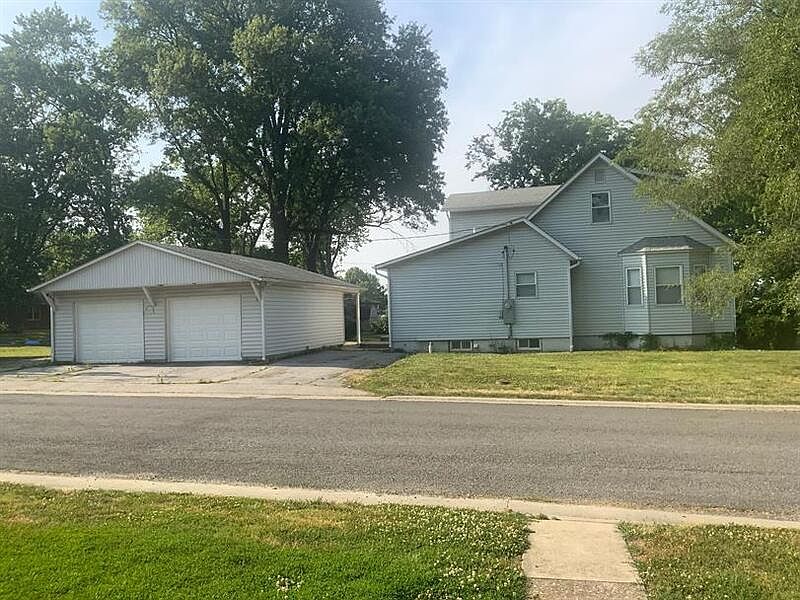 301 N Julia St, Smithton, IL 62285 Zillow