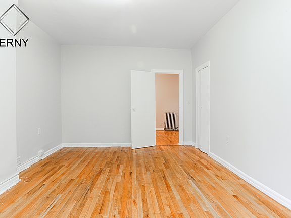 5th image of 300 Hewes St #3