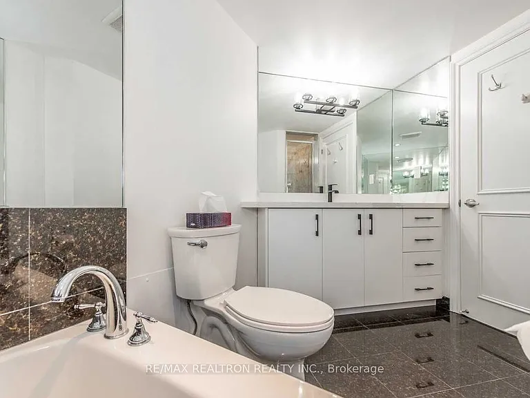 1 Palace Pier Ct #3511 — Photo 27