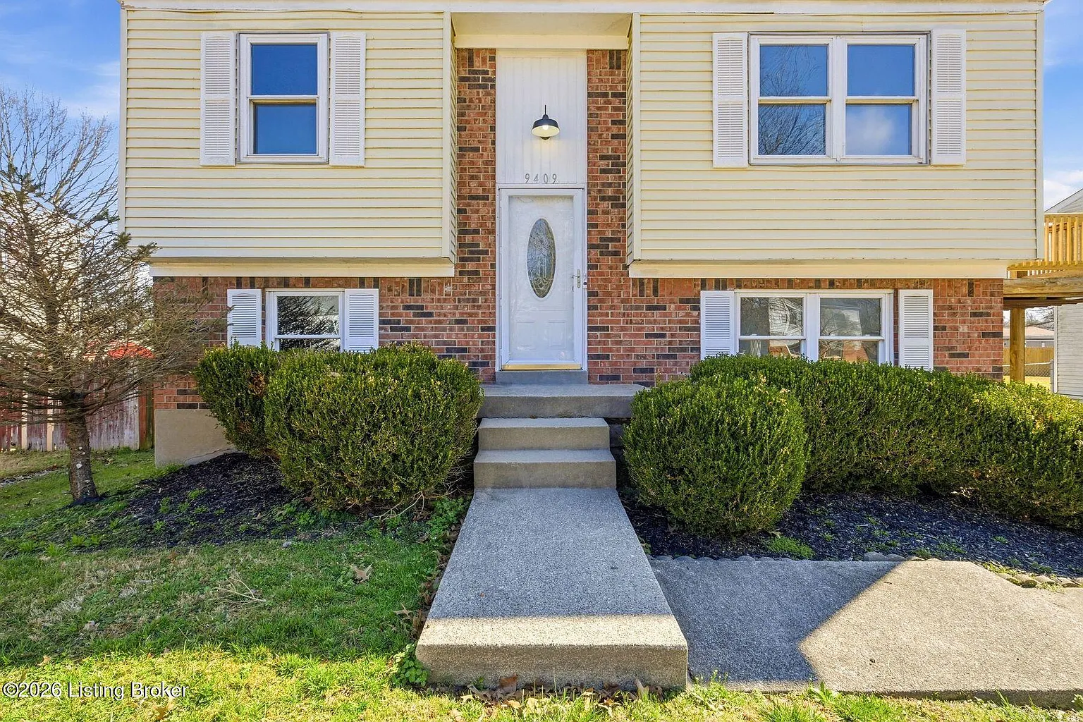 9409 Sissone Dr photo 1