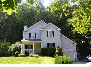 5 Orcutt Ln, Gaylordsville, CT 06755