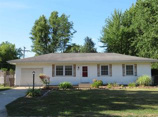 309 E Elm St, Millersburg, IN 46543