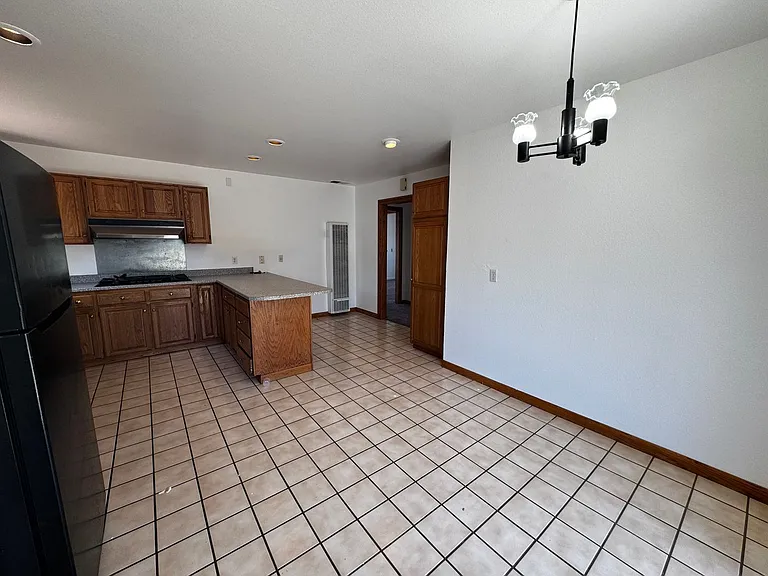 1527 Santa Clara St — Photo 7