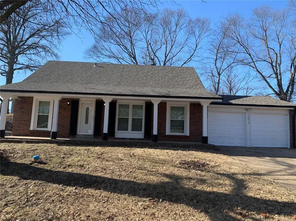 11913 Barden Tower Rd, Florissant, MO 63033