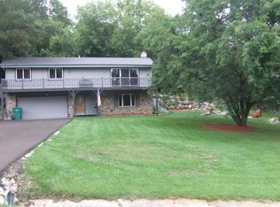 5331 Kettle View Ct, Slinger, WI 53086