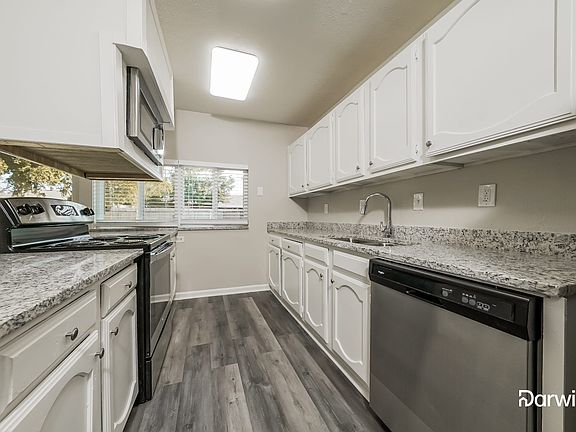 2nd image of 5517 N Colony Blvd