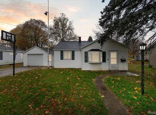 216 S Lincoln St, Saint Louis, MI 48880