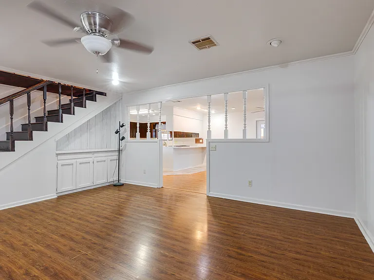 113 Aberdeen Dr — Photo 4