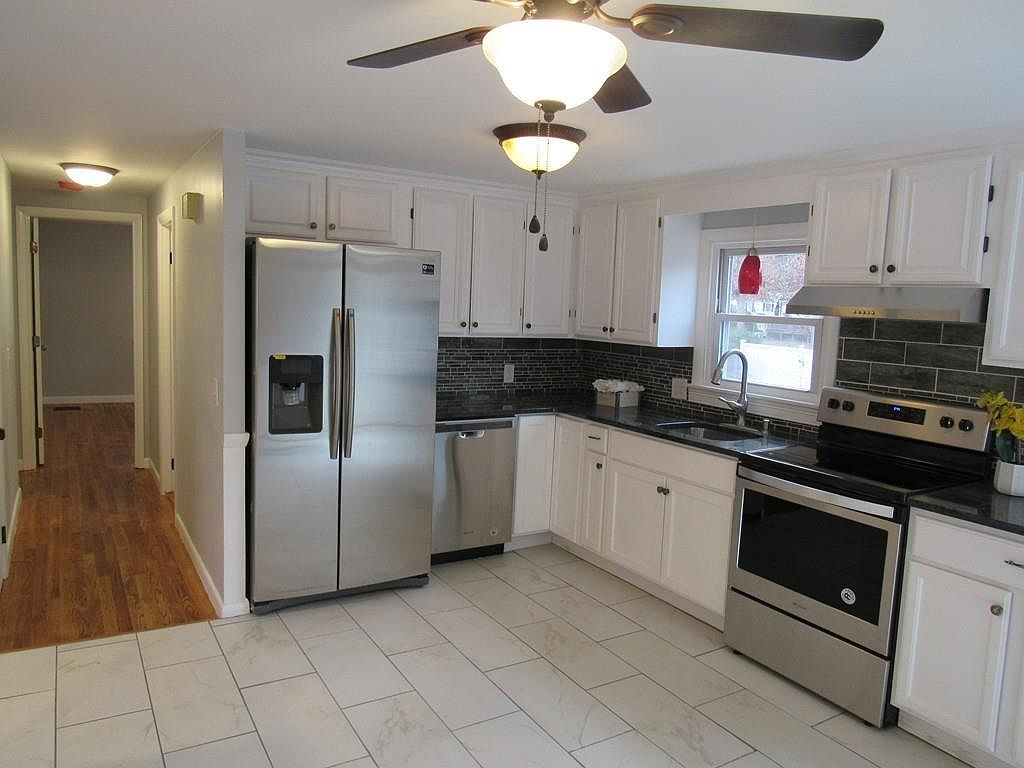 34 Saffron Cir, Springfield, MA 01129 Zillow