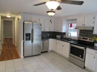 34 Saffron Cir, Springfield, MA 01129